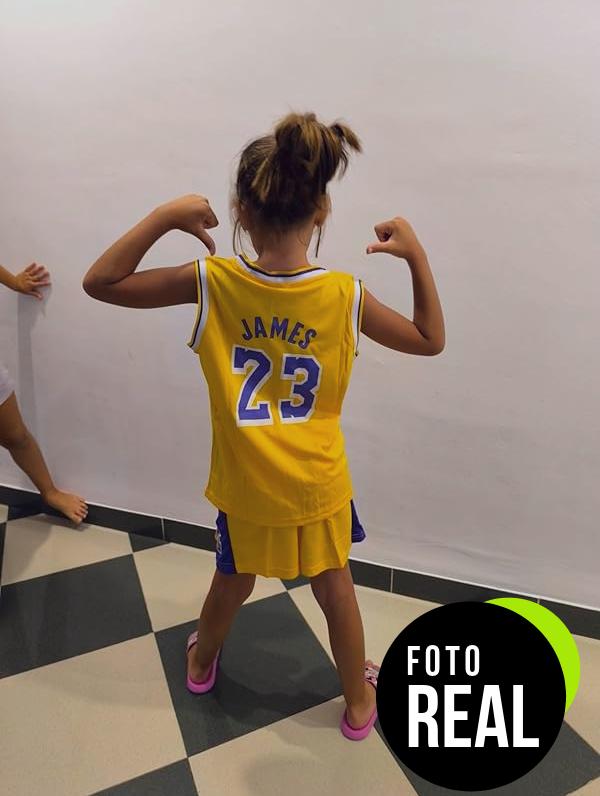 camiseta-baloncesto-nino-conjunto-2-piezas-foto-1