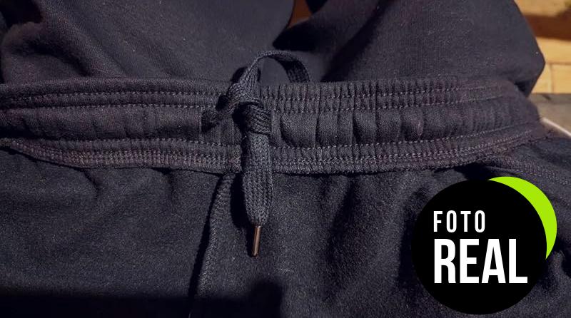 pantalones-deportivos-amazon-essentials-hombre-forro-polar-foto-1