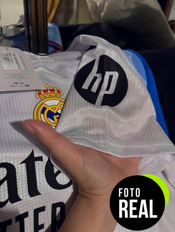 real-madrid-camiseta-24-25-unisex-foto-1