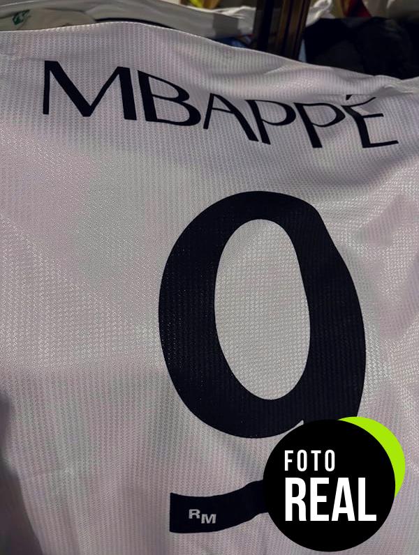 real-madrid-camiseta-24-25-unisex-foto-3